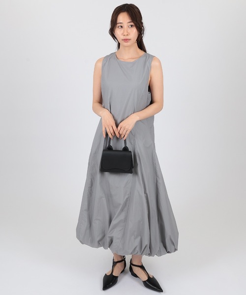 SUWDEE(スーディー)の「sleeveless drawstring balloon dress(ワンピース・レディース・ブラック/グレー・FREE)」の1枚目の写真