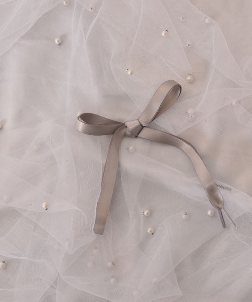 VIBGYOR Women（ヴィブジョー　ウィメン）の「【float】《推し活/推しカラー/メンカラ》細 サテン リボン 靴紐【9色展開】（シューズアクセサリー・レディース・スモークピンク/スカイブルー/ホワイト/ブラック/オフホワイト/グレー/ベビーピンク/ライトパープル/ラベンダー・FREE）」の5枚目の写真