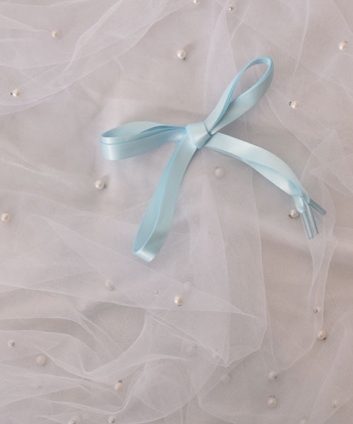 VIBGYOR Women（ヴィブジョー　ウィメン）の「【float】《推し活/推しカラー/メンカラ》細 サテン リボン 靴紐【9色展開】（シューズアクセサリー・レディース・スモークピンク/スカイブルー/ホワイト/ブラック/オフホワイト/グレー/ベビーピンク/ライトパープル/ラベンダー・FREE）」の12枚目の写真