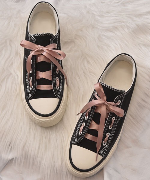 VIBGYOR Women（ヴィブジョー　ウィメン）の「【float】《推し活/推しカラー/メンカラ》細 サテン リボン 靴紐【9色展開】（シューズアクセサリー・レディース・スモークピンク/スカイブルー/ホワイト/ブラック/オフホワイト/グレー/ベビーピンク/ライトパープル/ラベンダー・FREE）」の15枚目の写真