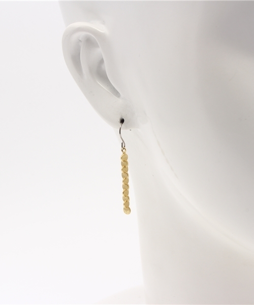 SCALA（スカラ）の「【SCALA/スカラ】丸連続ピアス/made in JAPAN（日本製）（ピアス（両耳用）・レディース・アンティークシルバー/ゴールド/アンティークゴールド・FREE）」の6枚目の写真