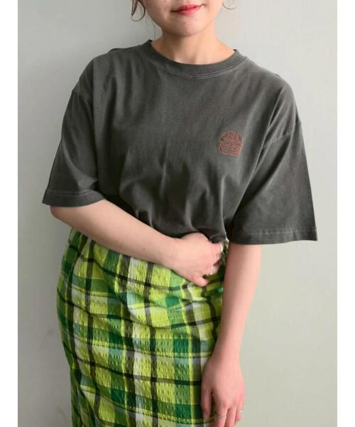 SM2（エスエムツー）の「food刺繍Tシャツ（Tシャツ/カットソー・レディース・オフホワイト/ブルー/チャコールグレー/イエロー/ブラウン・F）」の3枚目の写真