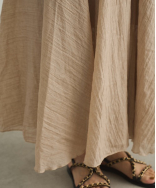 Libra Cue（リブラ キュー）の「シアーロングギャザースカート（スカート・レディース・ブラック/ブルー/ホワイト/ベージュ・FREE）」の16枚目の写真