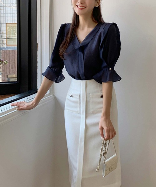 Doula Doula（ドゥーラドゥーラ）の「Vネックフリルブラウス（シャツ/ブラウス・レディース・ピンク/ホワイト/ネイビー・FREE）」の8枚目の写真