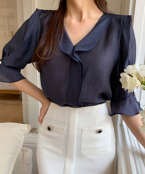 Doula Doula（ドゥーラドゥーラ）の「Vネックフリルブラウス（シャツ/ブラウス・レディース・ピンク/ホワイト/ネイビー・FREE）」の10枚目の写真