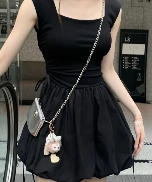 Nia(ニア)の「Nia(ニア)/バルーンシルエット ミニワンピース(ワンピース・レディース・ホワイト/ブラック・SMALL/MEDIUM)」の1枚目の写真