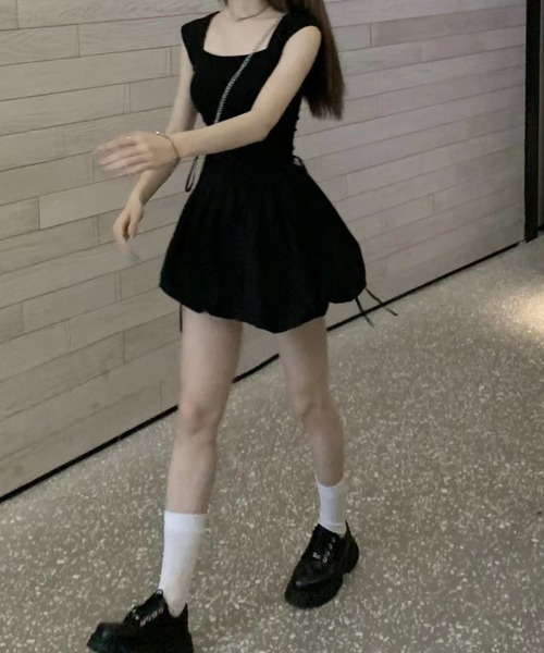 Nia(ニア)の「Nia(ニア)/バルーンシルエット ミニワンピース(ワンピース・レディース・ホワイト/ブラック・SMALL/MEDIUM)」の8枚目の写真