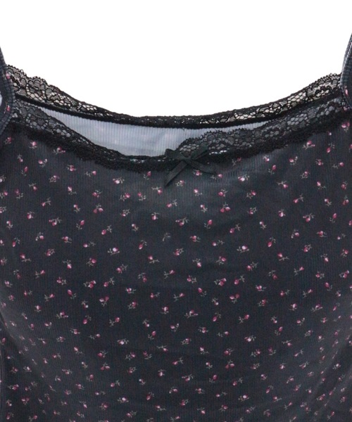 ALLuRing ChaRm(アリュリングチャーム)の「Floral Frills Camisole / 花柄フリルキャミソール 小花柄 カップ付(キャミソール・レディース・ブラック/ホワイト・FREE)」の5枚目の写真