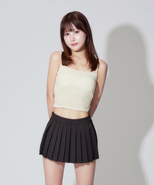 ALLuRing ChaRm(アリュリングチャーム)の「Floral Frills Camisole / 花柄フリルキャミソール 小花柄 カップ付(キャミソール・レディース・ブラック/ホワイト・FREE)」の13枚目の写真