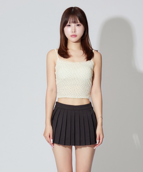 ALLuRing ChaRm(アリュリングチャーム)の「Floral Frills Camisole / 花柄フリルキャミソール 小花柄 カップ付(キャミソール・レディース・ブラック/ホワイト・FREE)」の11枚目の写真