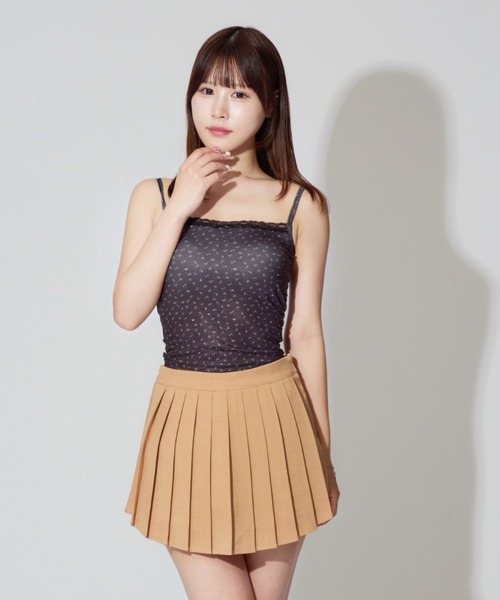 ALLuRing ChaRm(アリュリングチャーム)の「Floral Frills Camisole / 花柄フリルキャミソール 小花柄 カップ付(キャミソール・レディース・ブラック/ホワイト・FREE)」の22枚目の写真