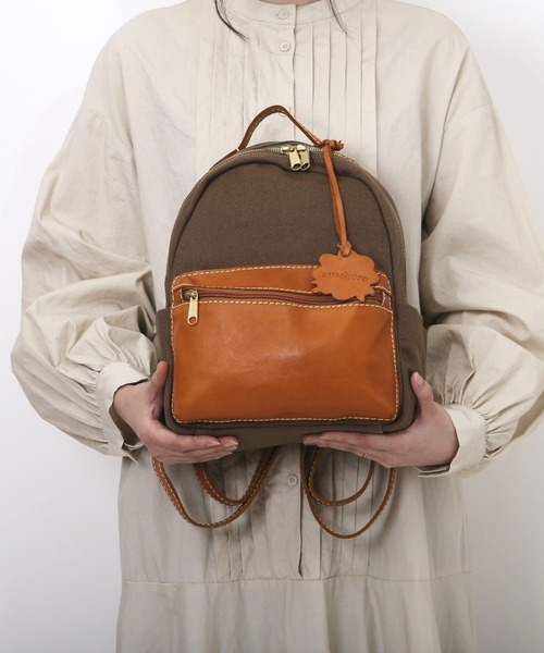 zucchero（ズッケロ）の「zucchero キャンバスxカウレザー リュック（バックパック/リュック・レディース・ブラウン/ネイビー/カーキ・FREE）」の9枚目の写真