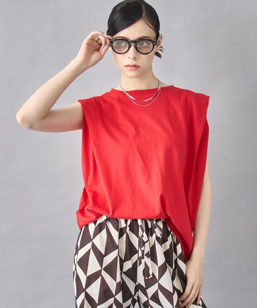 ANAP(アナップ)の「タックショルダー ノースリーブトップス(Tシャツ/カットソー・レディース・ブラック/ホワイト/レッド・FREE)」の3枚目の写真