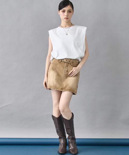 ANAP(アナップ)の「タックショルダー ノースリーブトップス(Tシャツ/カットソー・レディース・ブラック/ホワイト/レッド・FREE)」の10枚目の写真