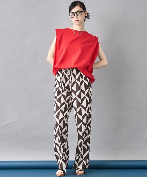 ANAP(アナップ)の「タックショルダー ノースリーブトップス(Tシャツ/カットソー・レディース・ブラック/ホワイト/レッド・FREE)」の12枚目の写真