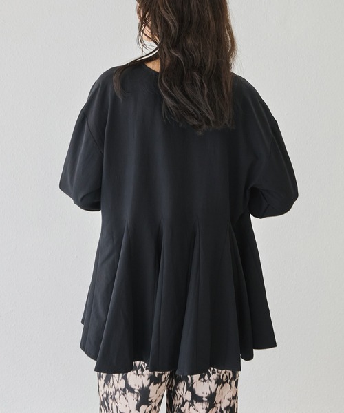 LAVEANGE（ラビアンジェ）の「【好機能シリーズ】抗菌/防臭 ペプラムフレアブラウス（シャツ/ブラウス・レディース・ブラック/ベージュ・5L/4L/3L/LL/M）」の7枚目の写真