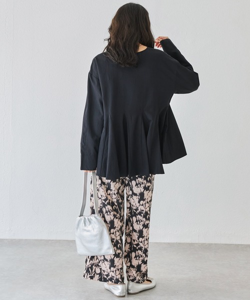 LAVEANGE（ラビアンジェ）の「【好機能シリーズ】抗菌/防臭 ペプラムフレアブラウス（シャツ/ブラウス・レディース・ブラック/ベージュ・5L/4L/3L/LL/M）」の13枚目の写真