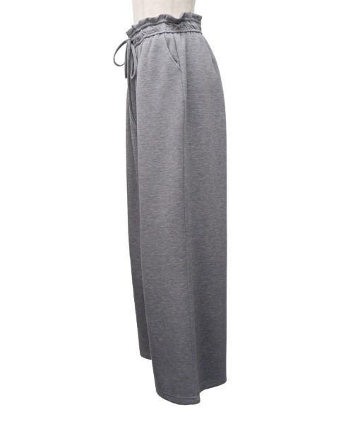 CLOTHY(クロシィ)の「【キレイめ×スウェットstyle☆】ウエストフリルスウェットワイドパンツ(スウェットパンツ・レディース・ブラック/グレー・MEDIUM)」の8枚目の写真