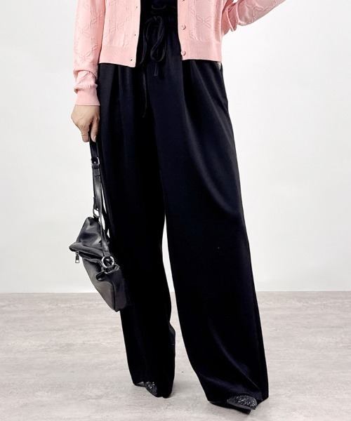 CLOTHY(クロシィ)の「【キレイめ×スウェットstyle☆】ウエストフリルスウェットワイドパンツ(スウェットパンツ・レディース・ブラック/グレー・MEDIUM)」の15枚目の写真