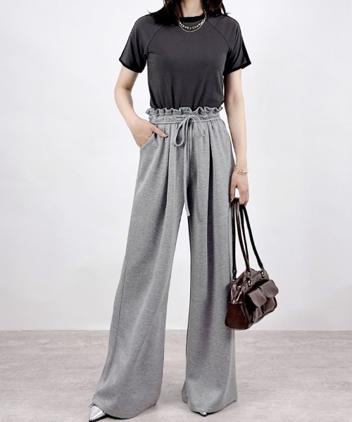 CLOTHY(クロシィ)の「【キレイめ×スウェットstyle☆】ウエストフリルスウェットワイドパンツ(スウェットパンツ・レディース・ブラック/グレー・MEDIUM)」の17枚目の写真