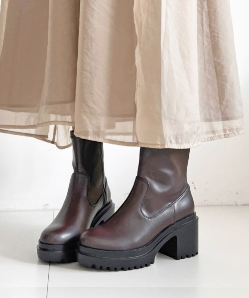 Shoes in Closet(シューズインクローゼット)の「軽量厚底 ヒールアップ フィット ストレッチ ショートブーツ 2643(ブーツ・レディース・ダークブラウン/ブラック/ブラック系8・M/L/S/LL)」の3枚目の写真