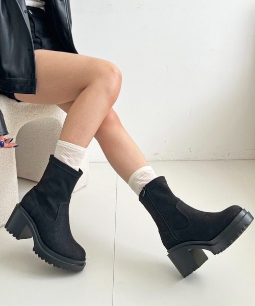 Shoes in Closet(シューズインクローゼット)の「軽量厚底 ヒールアップ フィット ストレッチ ショートブーツ 2643(ブーツ・レディース・ダークブラウン/ブラック/ブラック系8・M/L/S/LL)」の10枚目の写真