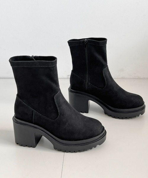Shoes in Closet(シューズインクローゼット)の「軽量厚底 ヒールアップ フィット ストレッチ ショートブーツ 2643(ブーツ・レディース・ダークブラウン/ブラック/ブラック系8・M/L/S/LL)」の15枚目の写真