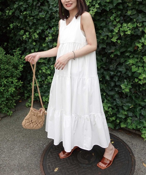 CORNERS by yui(コーナーズバイユイ)の「【CORNERS by yui】前後2wayティアードワンピース(ワンピース・レディース・ホワイト/ブラック/ブルー・M/L)」の5枚目の写真