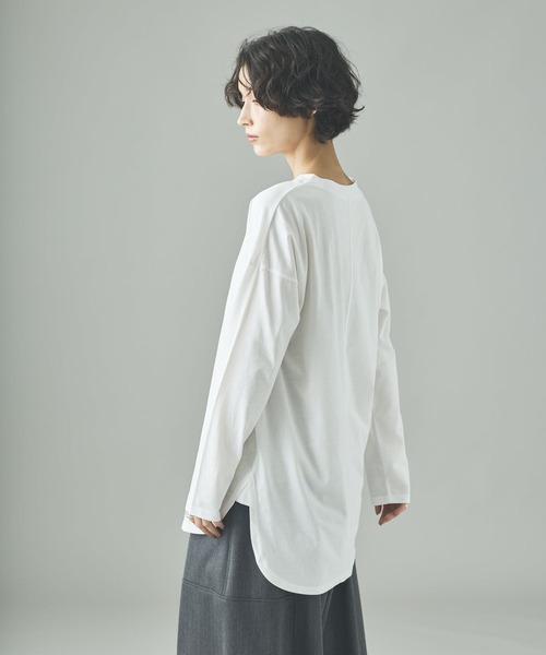 Curensology（カレンソロジー）の「Curensology(カレンソロジー)/シャツテイルロングTシャツ（Tシャツ/カットソー・レディース・ブラック/ホワイト・FREE）」の6枚目の写真