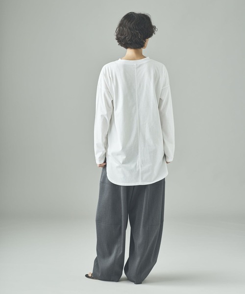 Curensology（カレンソロジー）の「Curensology(カレンソロジー)/シャツテイルロングTシャツ（Tシャツ/カットソー・レディース・ブラック/ホワイト・FREE）」の9枚目の写真