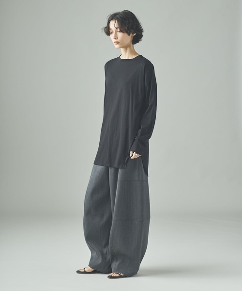 Curensology（カレンソロジー）の「Curensology(カレンソロジー)/シャツテイルロングTシャツ（Tシャツ/カットソー・レディース・ブラック/ホワイト・FREE）」の17枚目の写真