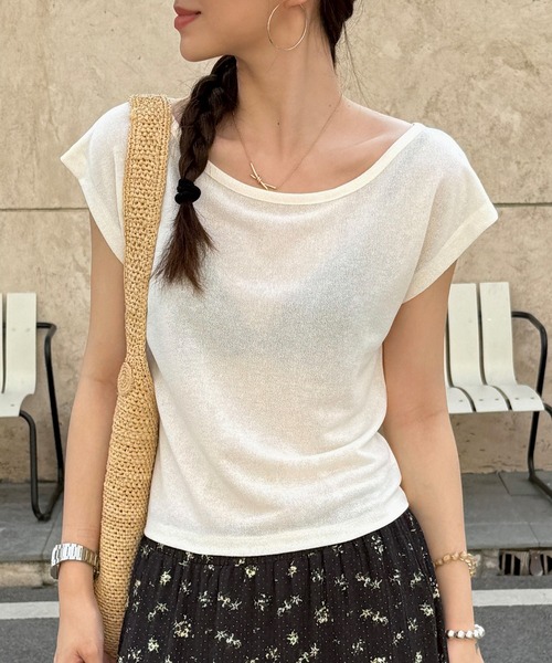 Lace Ladies(レースレディース)の「バックオープン ドロスト ラウンドネック フレンチスリーブ Tシャツ(Tシャツ/カットソー・レディース・ブラック/ブルー/ホワイト・FREE)」の1枚目の写真