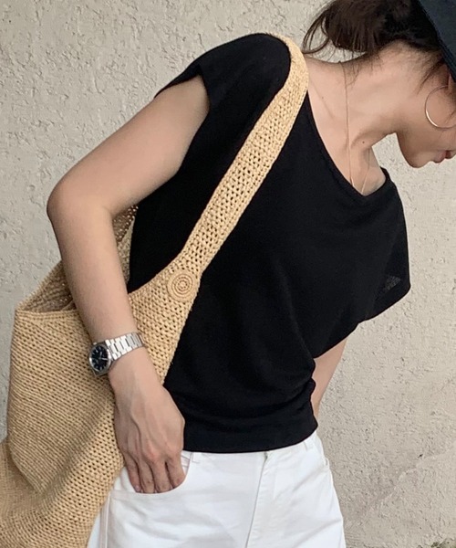 Lace Ladies(レースレディース)の「バックオープン ドロスト ラウンドネック フレンチスリーブ Tシャツ(Tシャツ/カットソー・レディース・ブラック/ブルー/ホワイト・FREE)」の4枚目の写真
