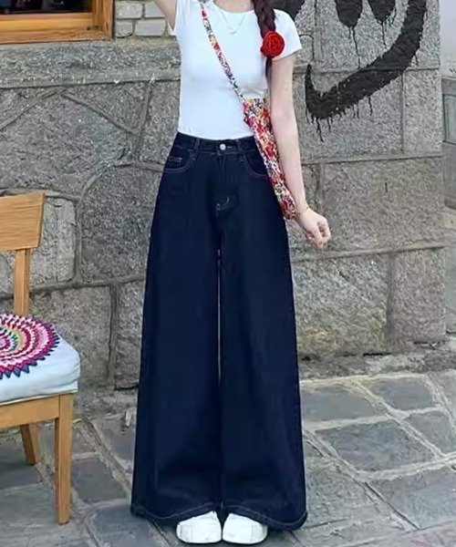 CELENA BEATS（セレナビーツ）の「ワイドストレートデニムパンツ（デニムパンツ・レディース・インディゴブルー・XS/S/M/L）」の5枚目の写真