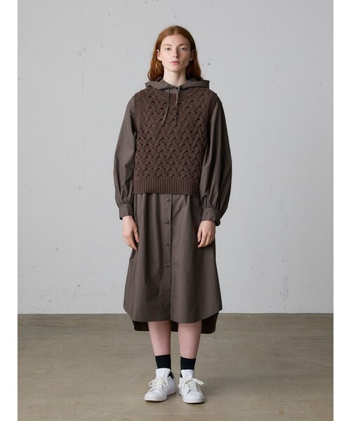 MidiUmi（ミディウミ）の「MidiUmi フード付きシャツワンピース（ワンピース・レディース・チャコールグレー/ベージュ/ブラック・FREE）」の15枚目の写真