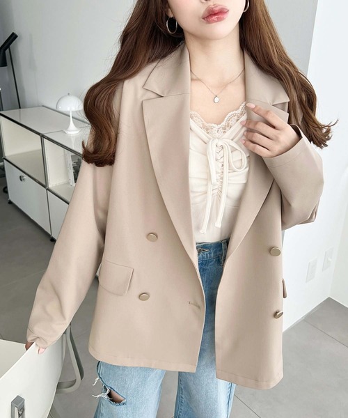 マットゴールド釦ダブルテーラードジャケット（テーラードジャケット