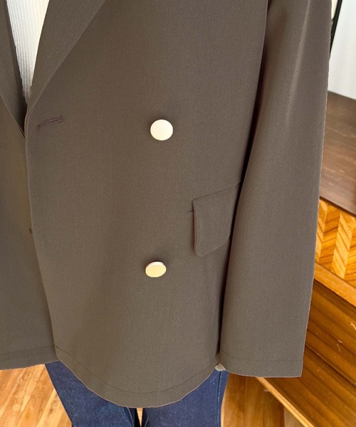 moment+（モーメントプラス）の「マットゴールド釦ダブルテーラードジャケット（テーラードジャケット・レディース・ブラック/ベージュ/ブラウン/ネイビー・M/L）」の20枚目の写真