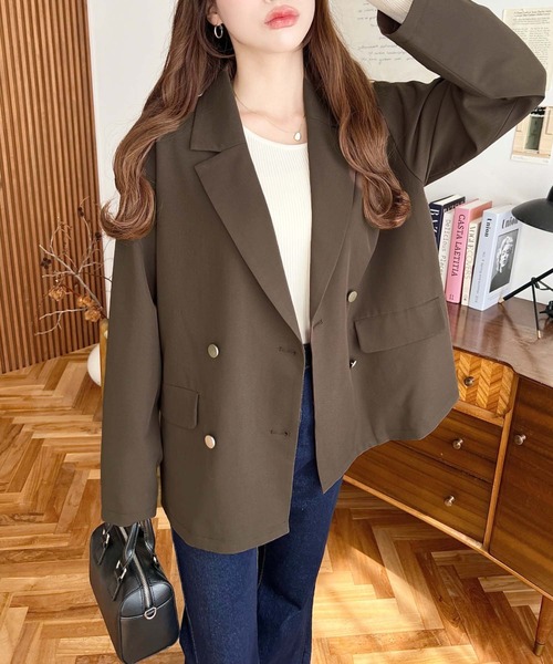 moment+（モーメントプラス）の「マットゴールド釦ダブルテーラードジャケット（テーラードジャケット・レディース・ブラック/ベージュ/ブラウン/ネイビー・M/L）」の13枚目の写真