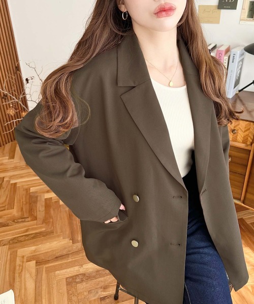 moment+（モーメントプラス）の「マットゴールド釦ダブルテーラード