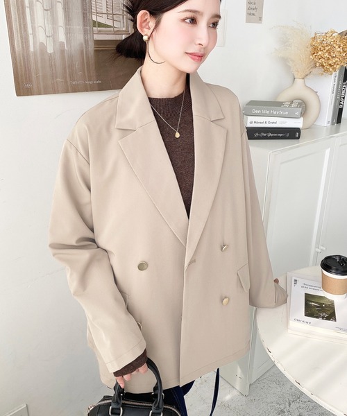 マットゴールド釦ダブルテーラードジャケット（テーラードジャケット