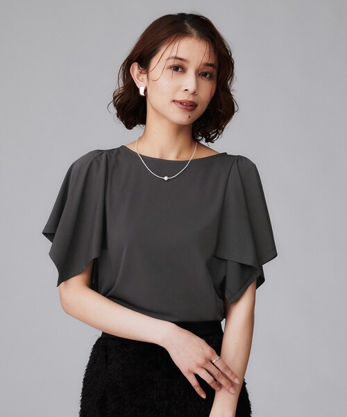 UNTITLED（アンタイトル）の「【きれいめ／接触冷感／日本製】ハンカチスリーブプルオーバー（Tシャツ/カットソー・レディース・チャコールグレー/オフホワイト/ブルー系その他・00/02/04/44/48/50）」の10枚目の写真