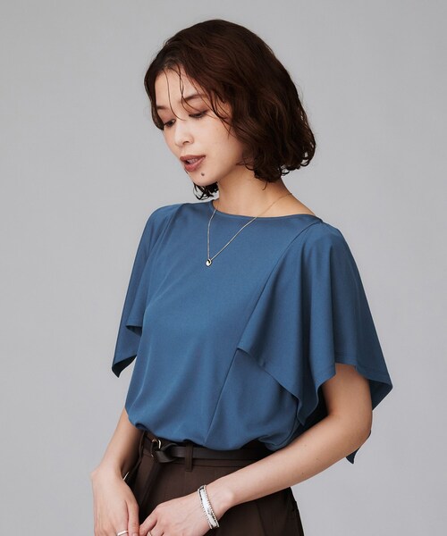 UNTITLED（アンタイトル）の「【きれいめ／接触冷感／日本製】ハンカチスリーブプルオーバー（Tシャツ/カットソー・レディース・チャコールグレー/オフホワイト/ブルー系その他・00/02/04/44/48/50）」の14枚目の写真
