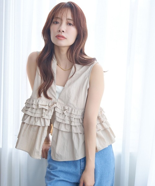 mysty woman（ミスティウーマン）の「フリルジレ 581427（ベスト・レディース・ブラック/ブラウン/ベージュ・FREE）」の12枚目の写真