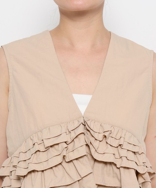 mysty woman（ミスティウーマン）の「フリルジレ 581427（ベスト・レディース・ブラック/ブラウン/ベージュ・FREE）」の19枚目の写真