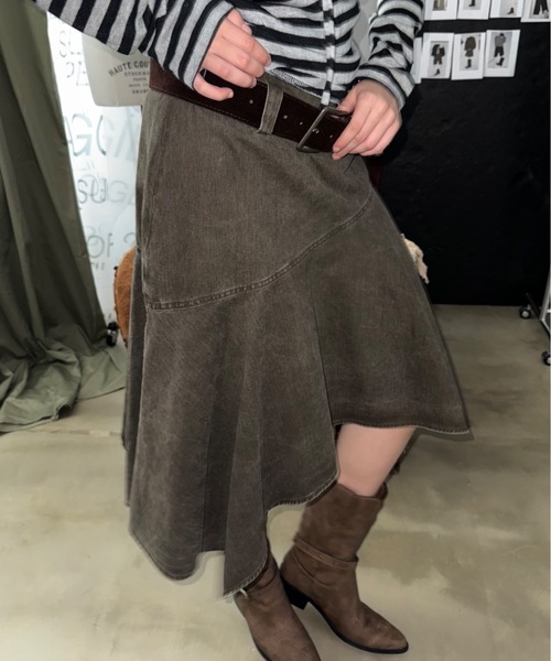 SHAGGIE（シャギー）の「【ViVi掲載】ベルト付きミモレ丈スカート（スカート・レディース・ブラック/ブラウン・MEDIUM/SMALL）」の2枚目の写真