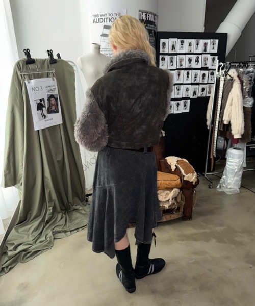 SHAGGIE（シャギー）の「【ViVi掲載】ベルト付きミモレ丈スカート（スカート・レディース・ブラック/ブラウン・MEDIUM/SMALL）」の7枚目の写真