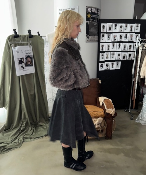 SHAGGIE（シャギー）の「【ViVi掲載】ベルト付きミモレ丈スカート（スカート・レディース・ブラック/ブラウン・MEDIUM/SMALL）」の6枚目の写真