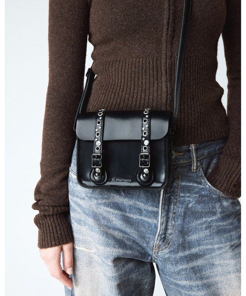 Dr. Martens（ドクターマーチン）の「Dr. Martens/ドクターマーチン 7インチ サッチェル バッグハードウェア 42488001（ショルダーバッグ・レディース・ブラック・FREE）」の3枚目の写真