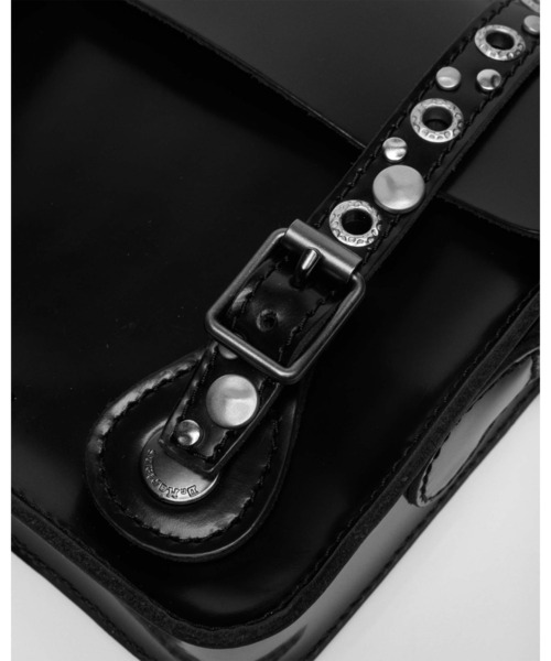 Dr. Martens（ドクターマーチン）の「Dr. Martens/ドクターマーチン 7インチ サッチェル バッグハードウェア 42488001（ショルダーバッグ・レディース・ブラック・FREE）」の4枚目の写真