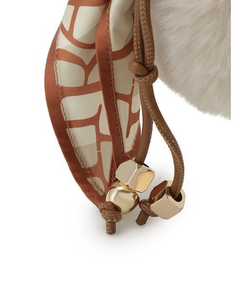 FRAY I.D（フレイアイディー）の「ファー&スカーフチャーム（キーケース/キーアクセサリー・レディース・イエロー/ベージュ/ラベンダー/ブラウン・F）」の10枚目の写真